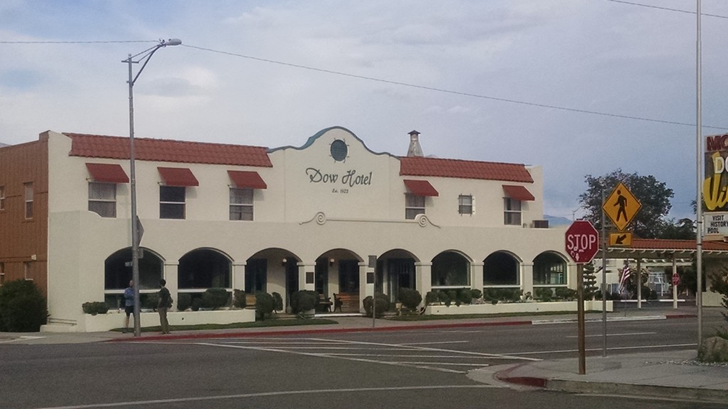 Lone Pine Hotel